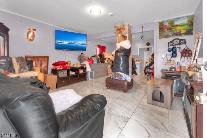 Property Photo:  422 Schiller St  NJ 07206 