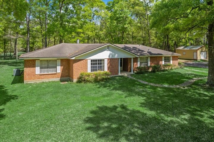 Property Photo: 10267 Pineridge Drive TX 77303