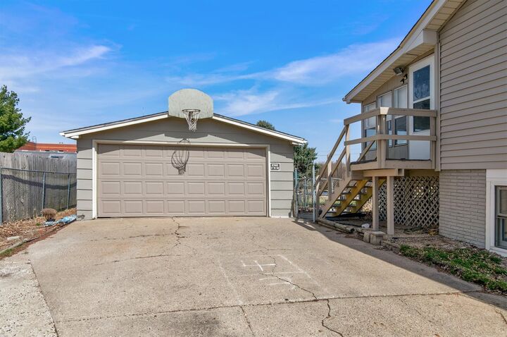Property Photo:  1113 Gordon Avenue  IA 50211 