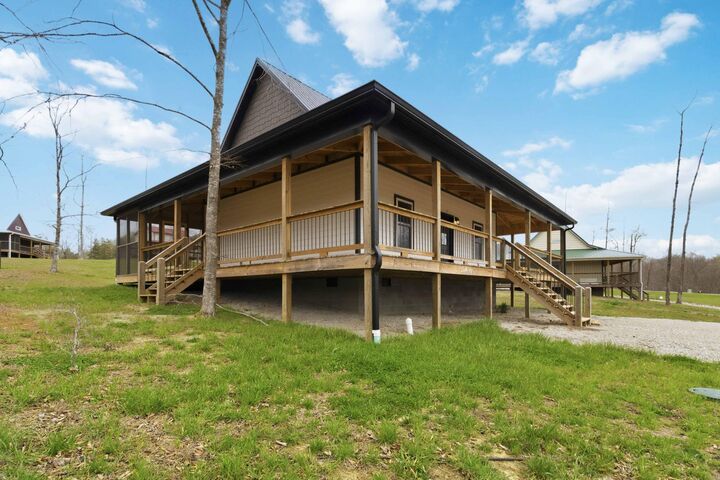 Property Photo: 360 Pumpkin Creek Circle KY 42629