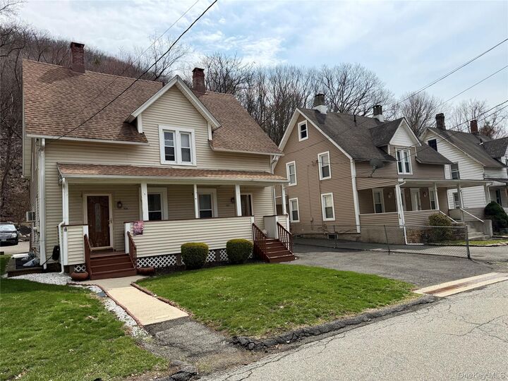 Property Photo:  10 Park Avenue  NY 10931 