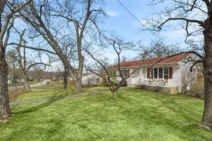 Property Photo:  3316 Poplar Street  NY 10598 