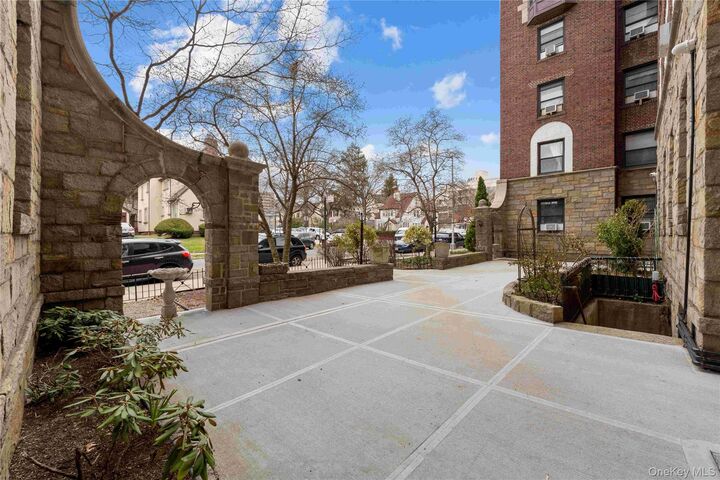 Property Photo: 77-16 Austin Street 4L NY 11375