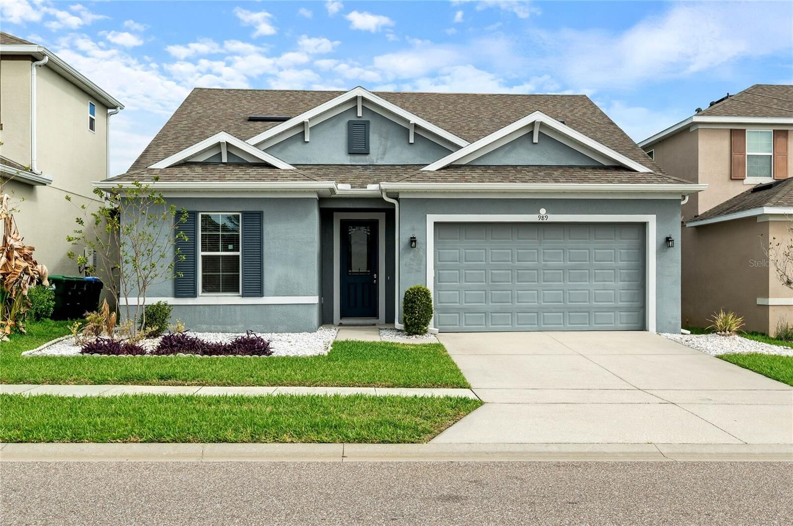 Property Photo:  989 Maypole Drive  FL 32703 