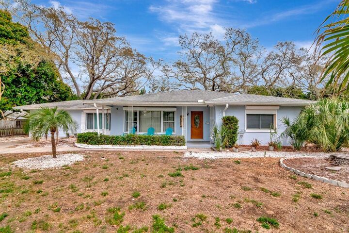 Property Photo: 305 Baker Avenue FL 33755