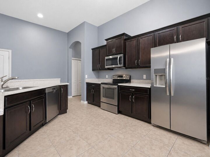 Property Photo:  3839 Grecko Drive  FL 33543 