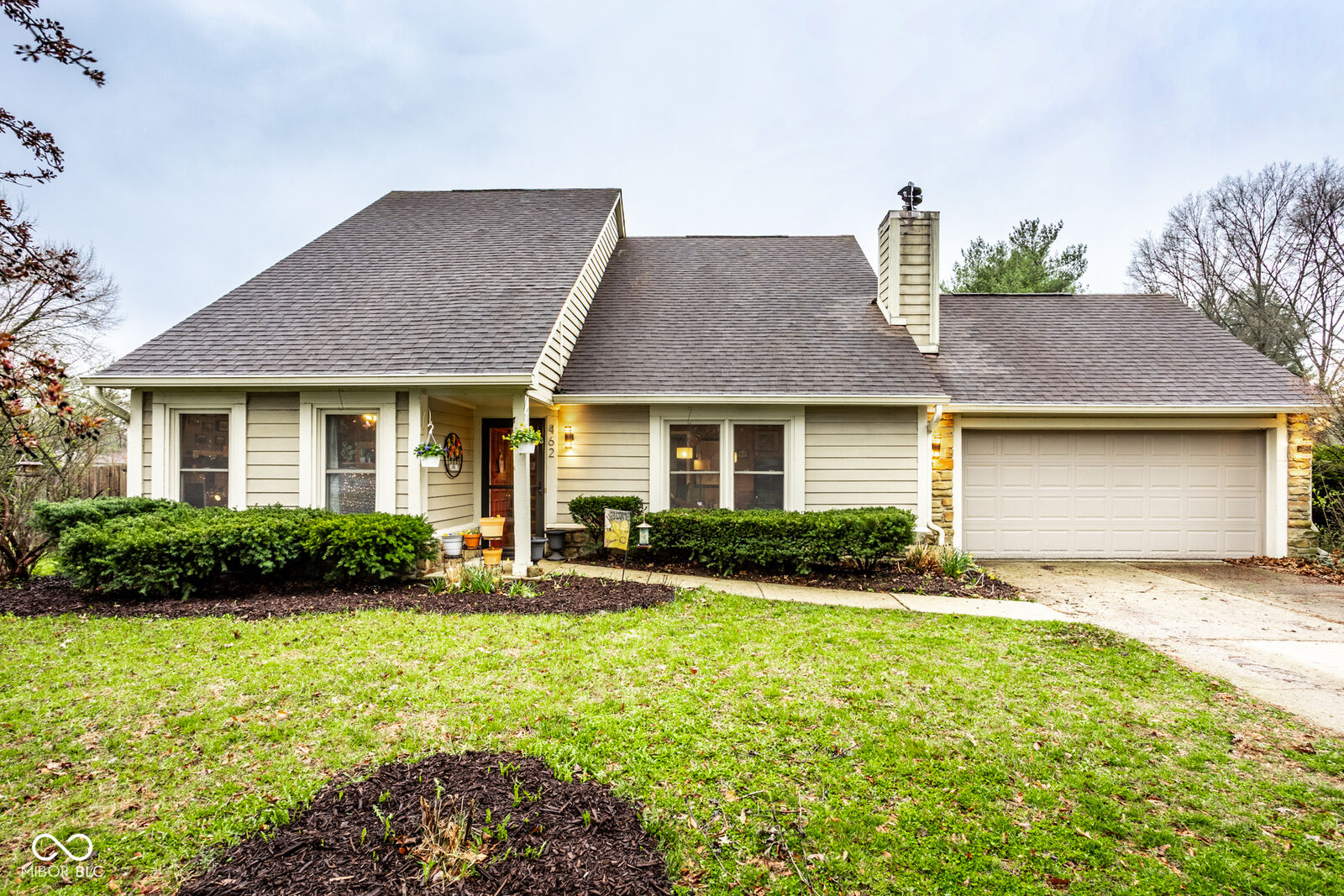 Property Photo:  462 San Carlos Drive  IN 46142 