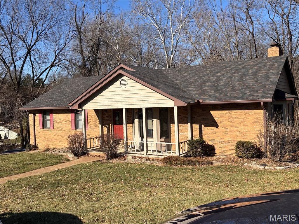 Property Photo: 995 Berkshire Drive IL 62025