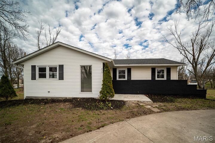 Property Photo:  820 W Park Lane  MO 65201 