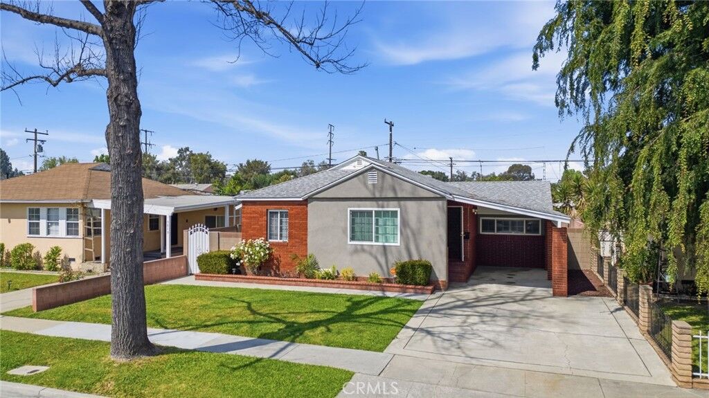 Property Photo: 9809 Houghton Avenue CA 90670