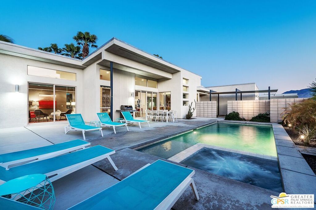 Property Photo:  1157 Enamor Court  CA 92262 