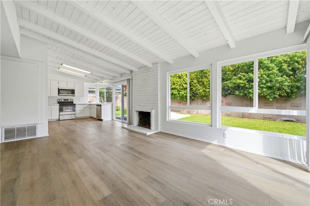 Property Photo:  9319 Shrike Avenue  CA 92708 