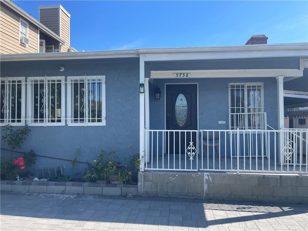 Property Photo:  3736 Veteran Avenue  CA 90034 