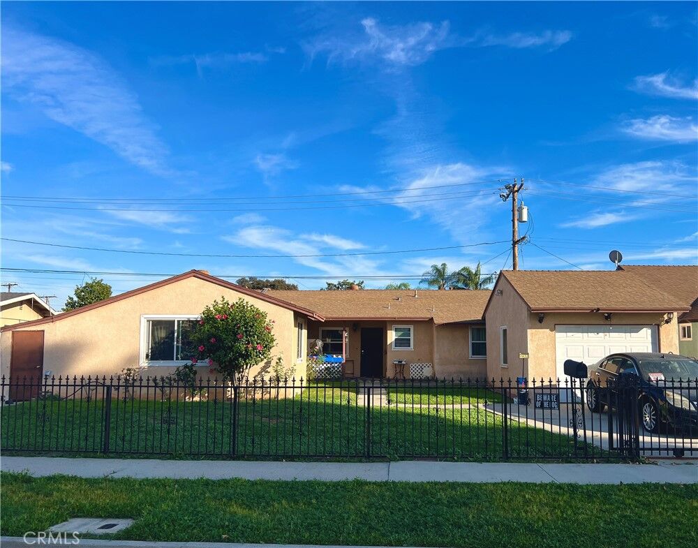 Property Photo:  9432 Barkerville  CA 90605 