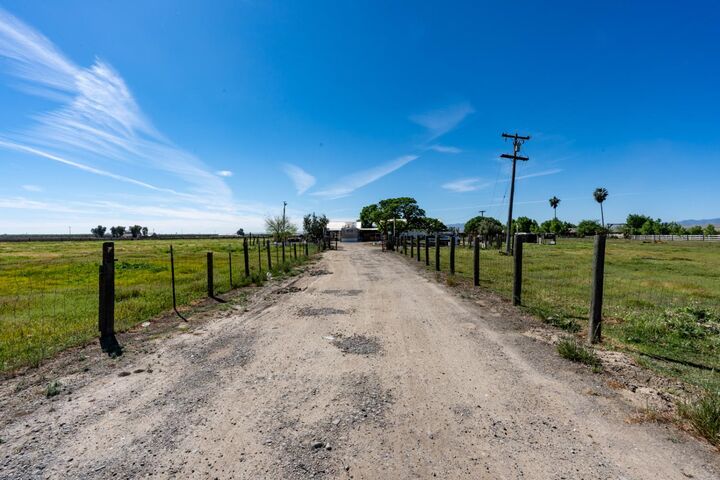 Property Photo: 23429 Highway 152 CA 93635