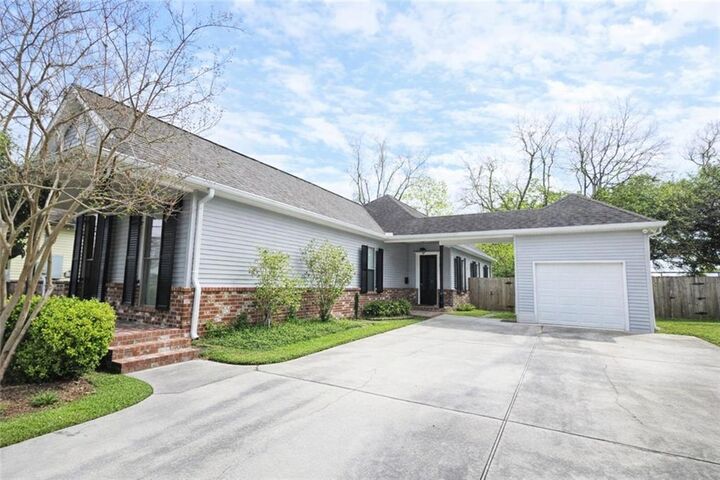 Property Photo:  111 Vogt Street A  LA 70037 