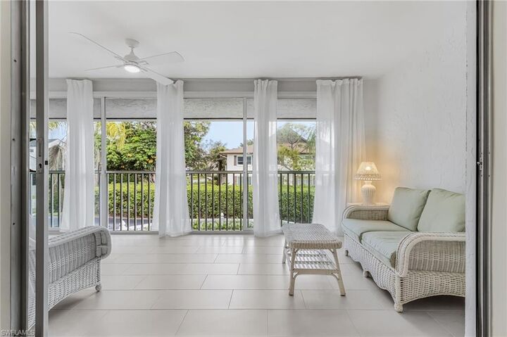 Property Photo: 4126 Belair Ln C4 FL 34103
