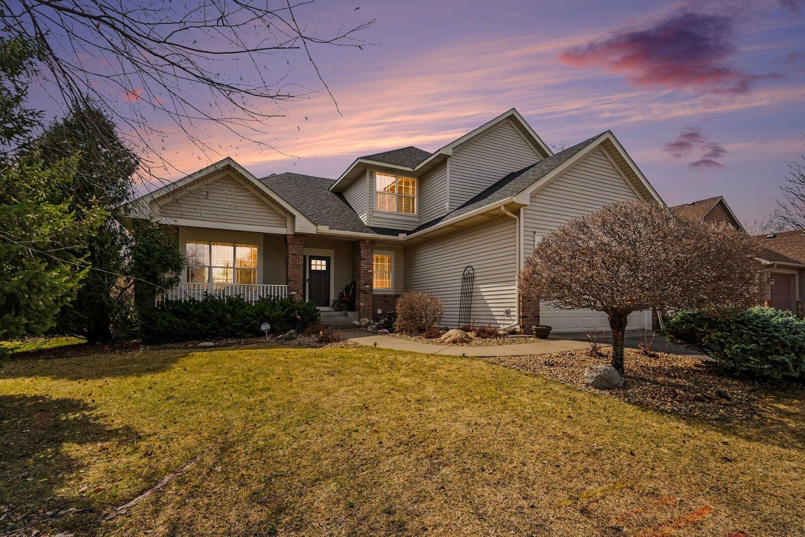 Property Photo: 758 Heron Avenue N MN 55128