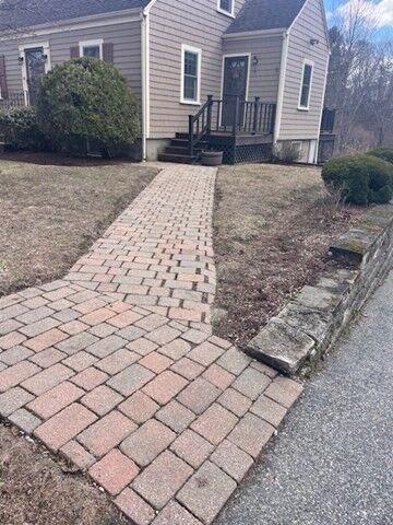 Property Photo:  34 Plymouth Rd  MA 01867 