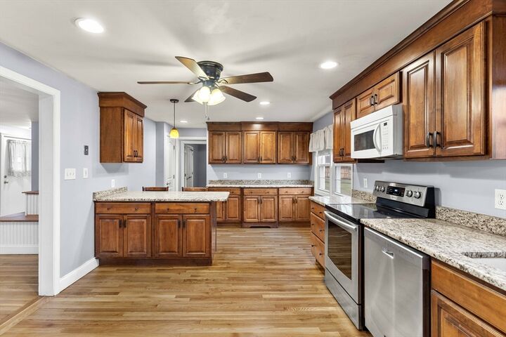 Property Photo:  9 Superior Ave  MA 01826 