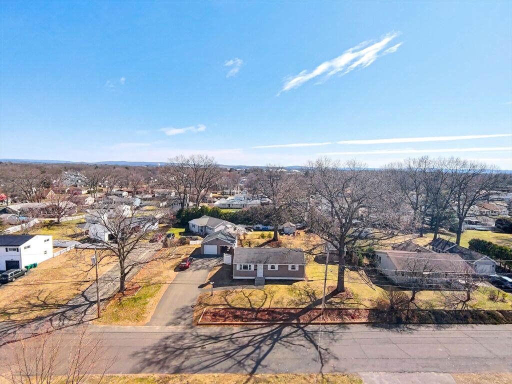 Property Photo:  39 Dixie Terrace  MA 01020 