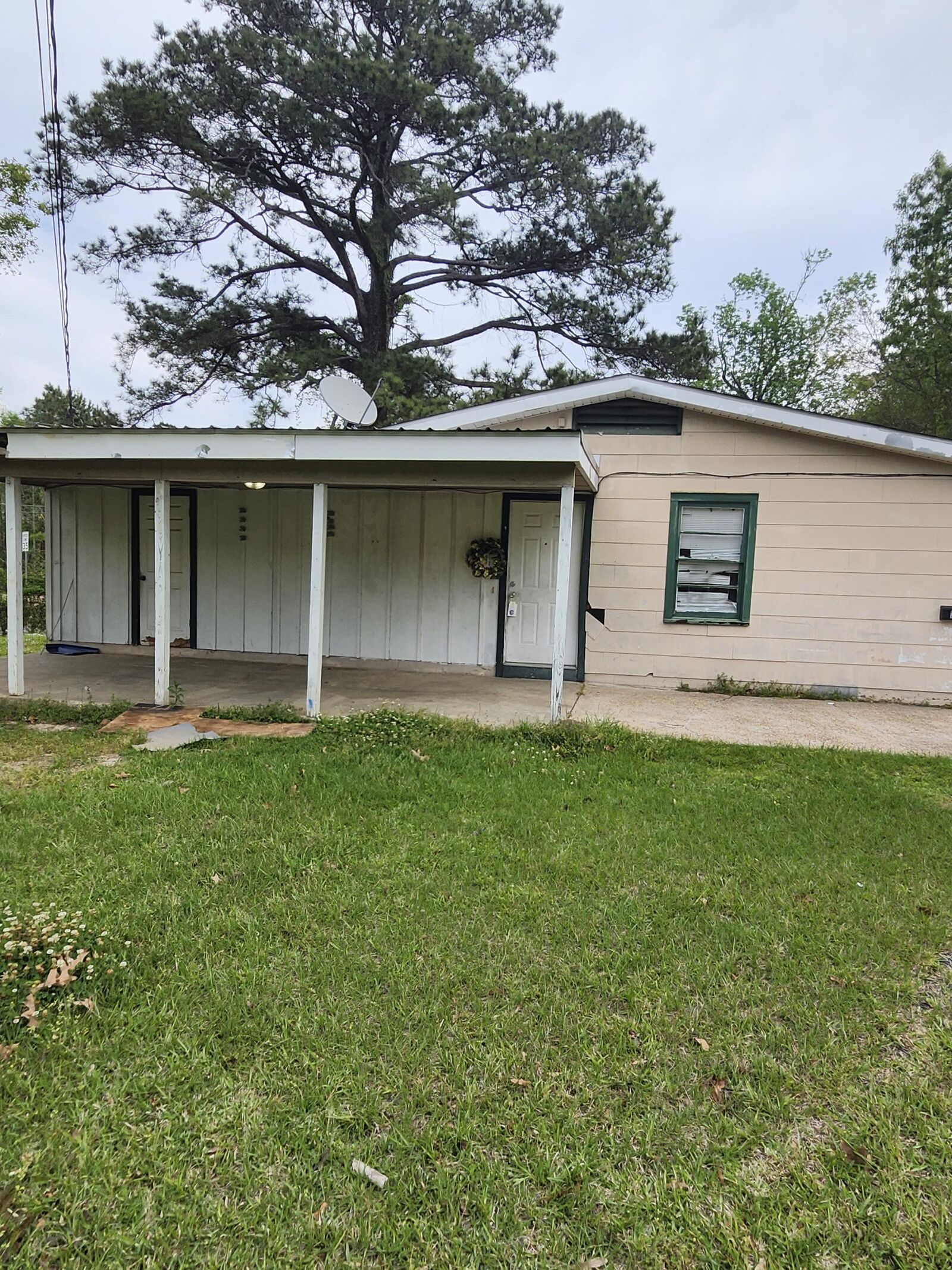 Property Photo:  1100 Westwood  LA 71446 