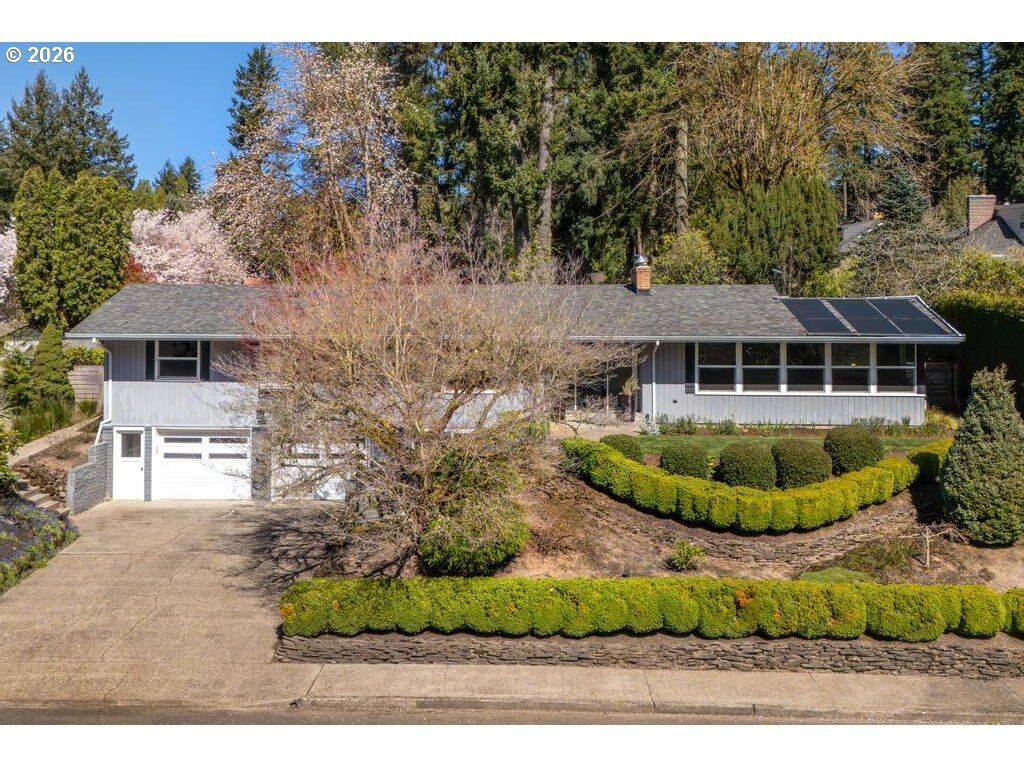 Property Photo:  2780 SW West Point Ave  OR 97225 