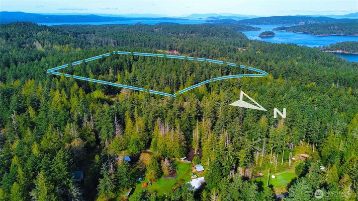 Property Photo: 48 Copper Hill Lane WA 98286