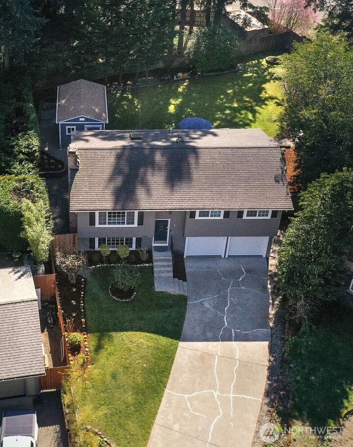 Property Photo:  19619 SE 264th Court  WA 98042 