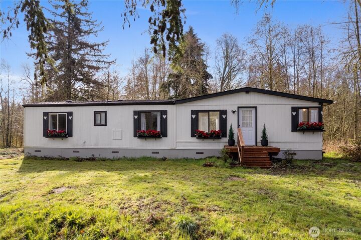 Property Photo:  14512  246th Street E  WA 98338 