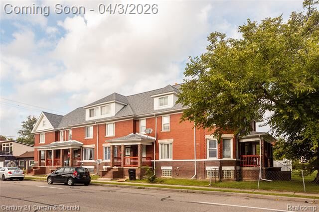 Property Photo: 405 E Philadelphia Street MI 48202