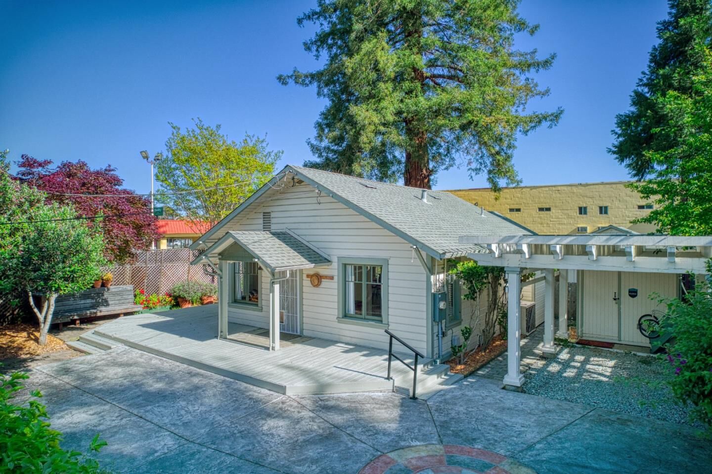 Property Photo:  119 Kennan Street  CA 95060 