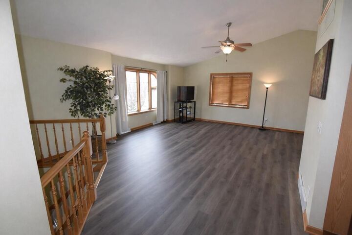 Property Photo:  602 Stonehaven Drive  WI 53590 