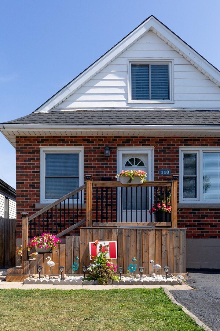 Property Photo: 118 Julian Avenue ON L8H 5R7