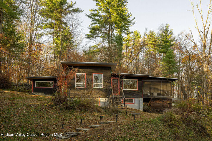 Property Photo:  41 Hickory Hill  NY 12446 