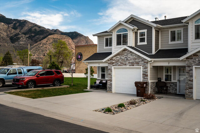 Property Photo: 371 E 2050 N 1 UT 84414