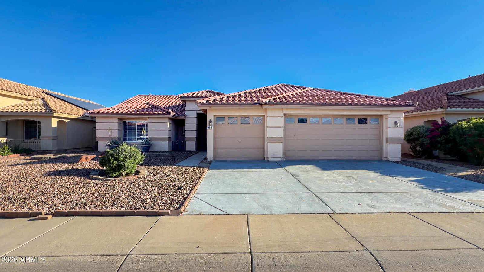 Property Photo:  3925 W Charter Oak Road  AZ 85029 