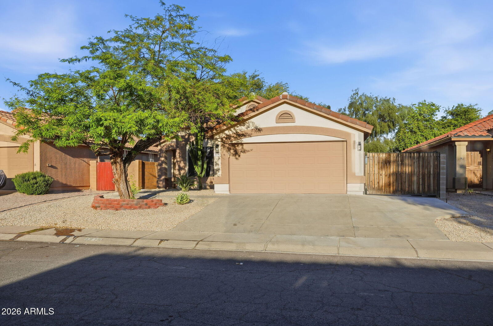 Property Photo:  2219 S Palo Verde Drive  AZ 85120 