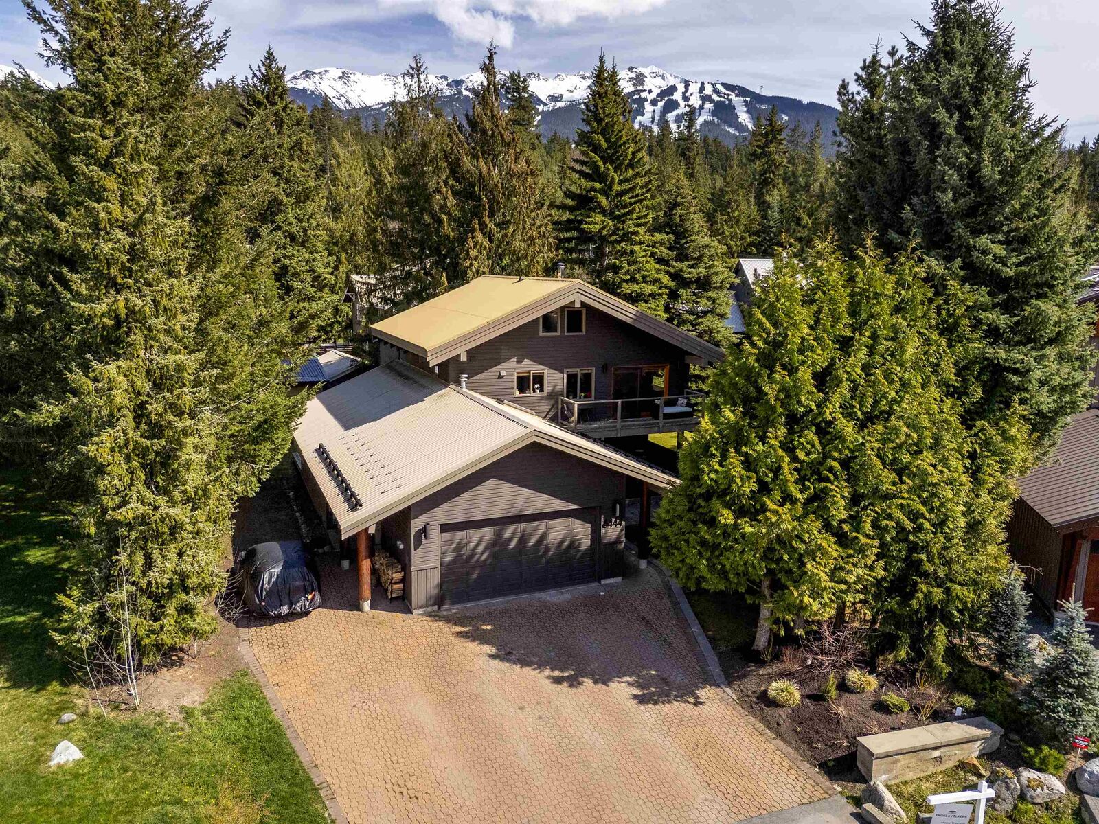 Property Photo: 6444 Toad Hollow BC V8E 0C5