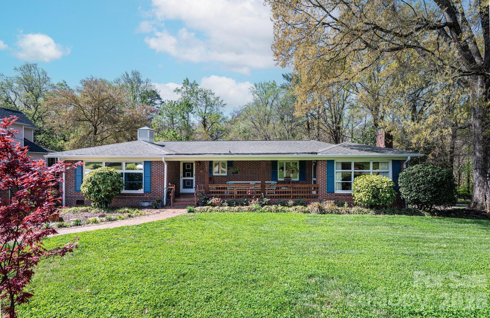Property Photo: 145 21st Avenue NW NC 28601