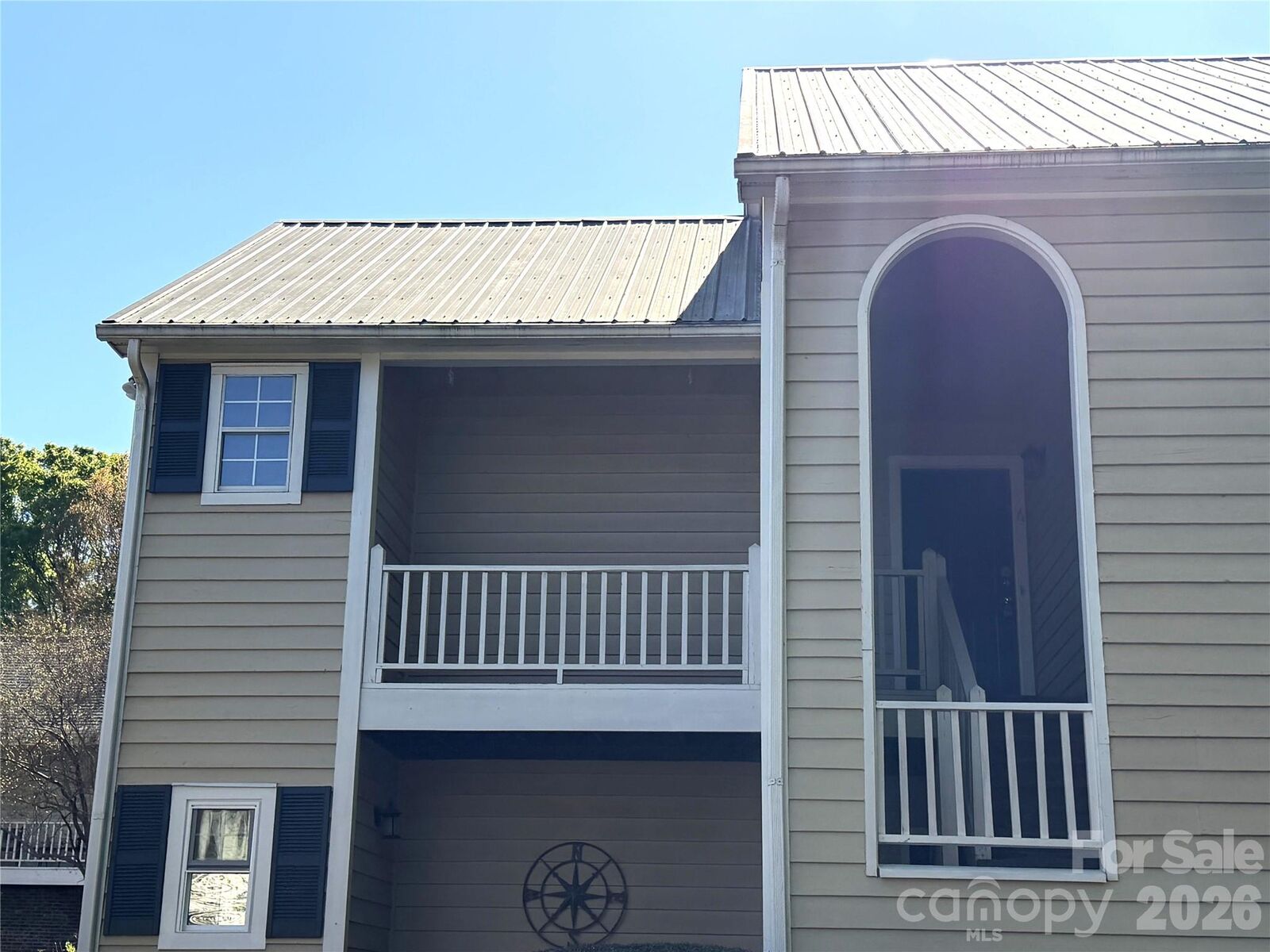 Property Photo: 3200 Selwyn Farms Lane 6 NC 28209