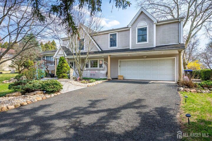 Property Photo:  9 Colburn Road  NJ 08816 