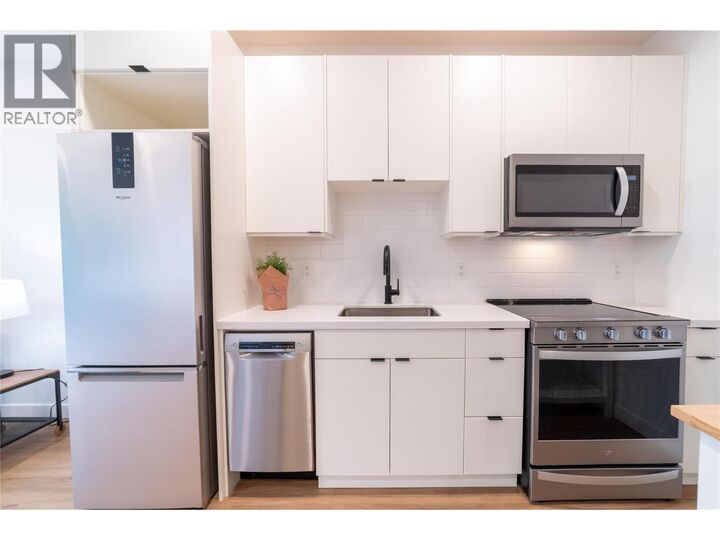 Property Photo: 514 Victoria Street 207 BC V1L 4K8