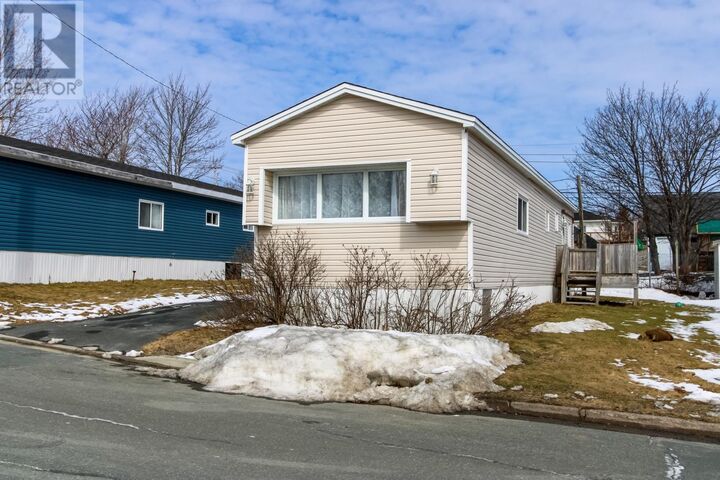 Photo de la propriété:  3 Meadowbrook Park Road  NL A1S 1G1 