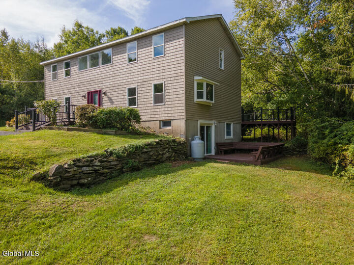 Property Photo:  128 Himmel Lane  NY 12175 
