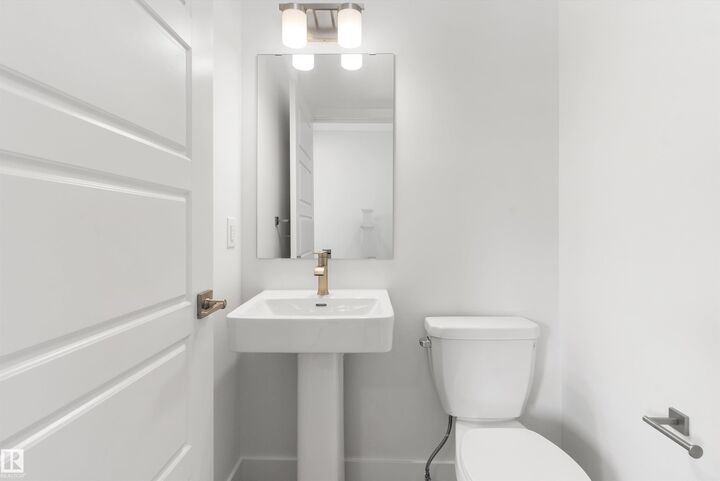 Property Photo: 5047 Cawsey Link SW AB T6W 5G5