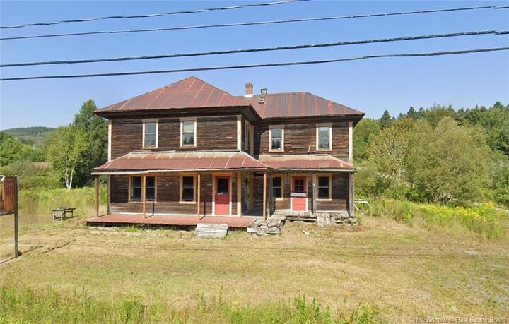 211 Route 161 — photo 1