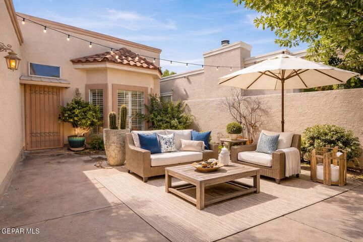 Property Photo:  1038 Los Jardines Circle  TX 79912 