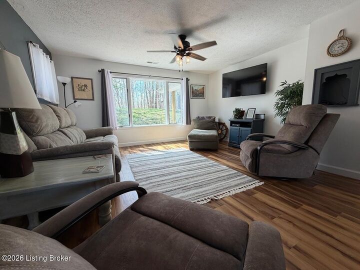 Property Photo:  404 Lorel Dunbar Rd  KY 42629 