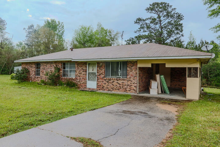 Property Photo:  6 Daniels Dr.  MS 39429 